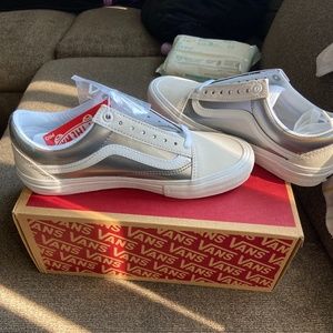 Old skool pro vans